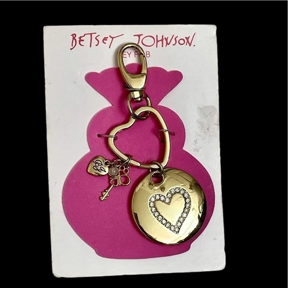 NWT BETSEY JOHNSON Heart “Love” Key Fob/Chain - Picture 2 of 5